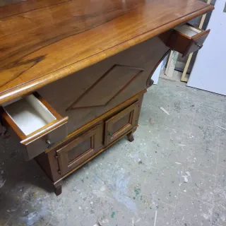 Madia in noce restaurata