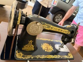 Máquina de coser Singer antigua 15K