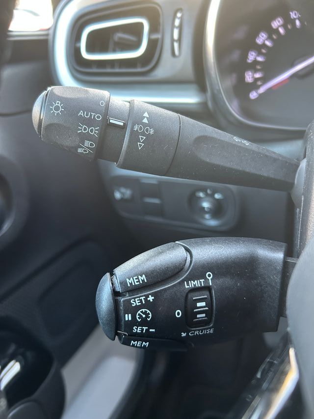 Citroen C3 1.5 BLUE-HDI SHINE