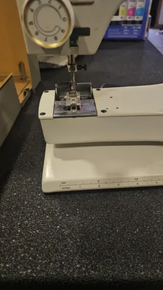 Máquina de coser Elna Zig Zag