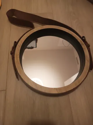 Espejo de pared redondo con correa