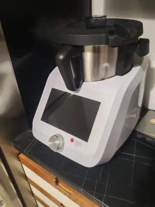 Robot da cucina Monsieur Cuisine