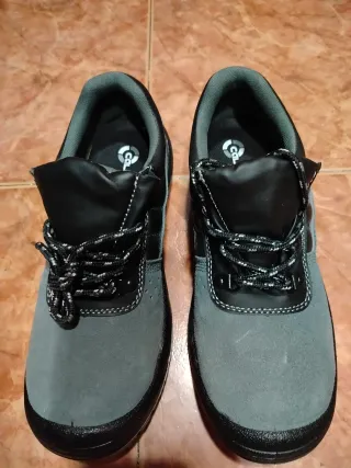 Zapatos de seguridad Calima negros y grises