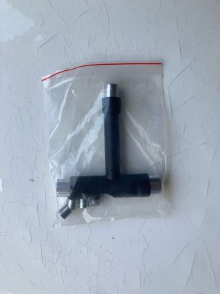 Ejes de skate 139 con ruedas y tornillos