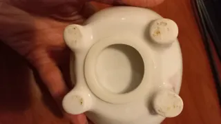 Hucha de cerámica con trébol.  De Caixanova.