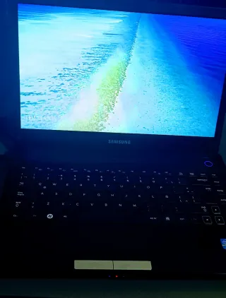 Portátil Samsung 8GB RAM 500GB SSD Negro