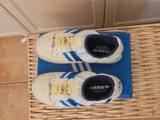 Adidas Puffylette T44 Nuevas