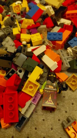 Lote de piezas Lego variadas