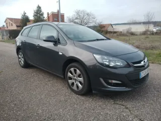 Opel Astra 2013