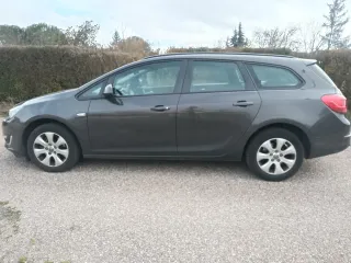 Opel Astra 2013