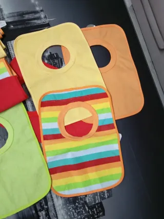 Lote Baberos + Babero Silicona Regalo