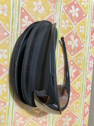 Gafas deportivas con funda espejadas marca montain
