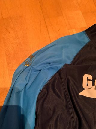 Licra náutica Gaastra azul y negra