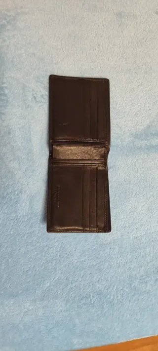 Cartera de piel para hombre