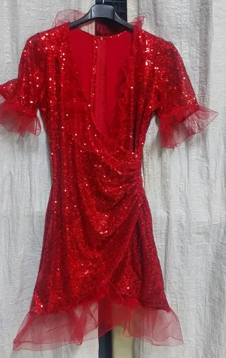 Vestido lentejuelas rojo con volantes