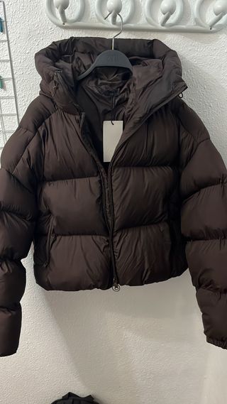 Abrigo acolchado Zara marrón