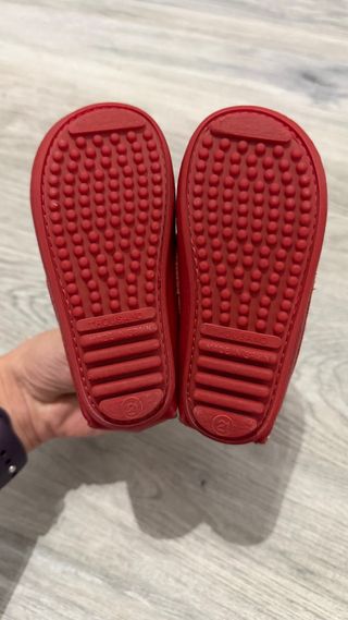 Mocasines rojos talla 21