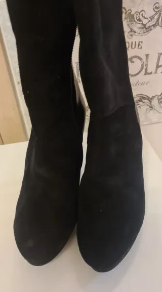 Stivali alti neri con tacco