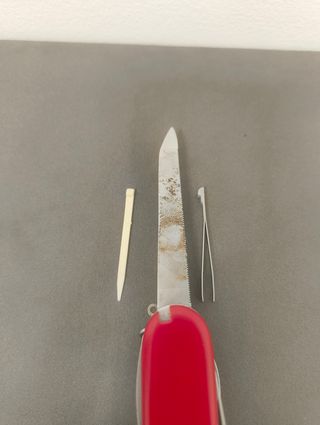 Coltellino Svizzero Victorinox SwissChamp Usato