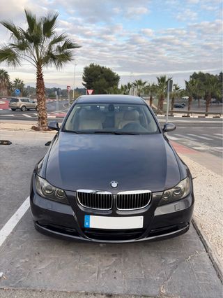 BMW Serie 3 325i 2005 IMPECABLE