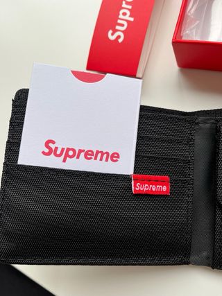Cartera Supreme Negra