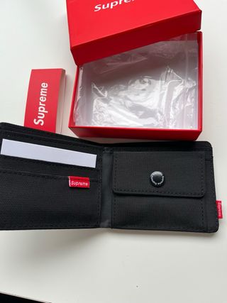 Cartera Supreme Negra