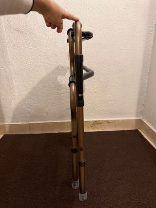 Andador incorporados para adultos sin usar