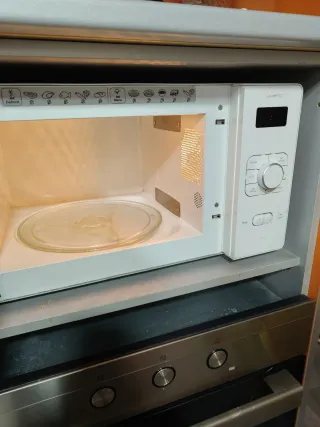 Microondas Whirlpool Blanco