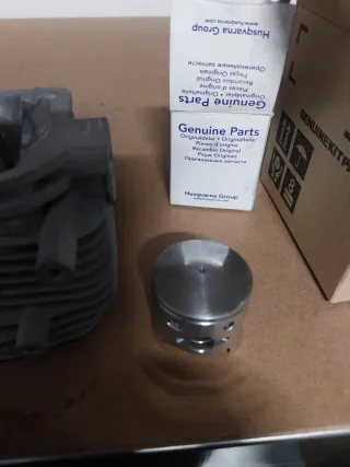 Camisa y pistón Zenoah 23cm3 2 tornillos