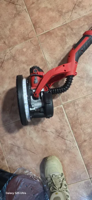 Lijadora Jirafa Pared + Accesorios