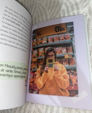 Libro “NEVER GIVE UP” de Lucia Bellido