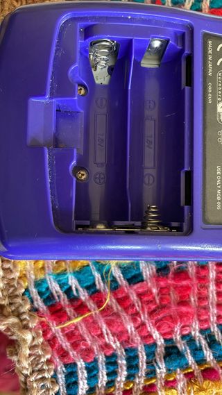 Game Boy Color con maletín y juegos