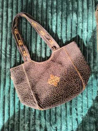 Bolso Vintage Negro y Dorado