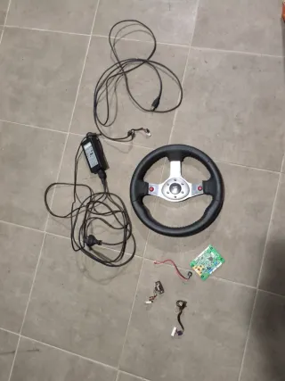 Despiece de Logitech G25 fuente, placa base, cable