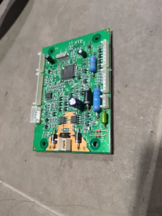 Despiece de Logitech G25 fuente, placa base, cable