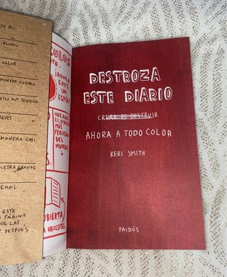 Libro “Destroza este diario”