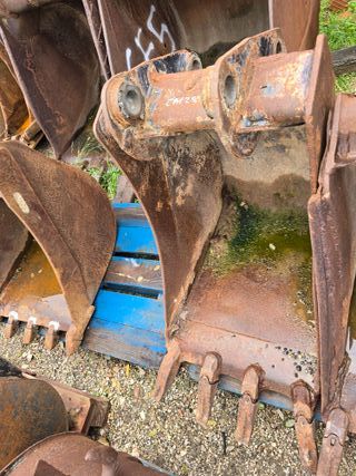 CM28 Cuchara, cazo retroexcavadora 60cm Massey