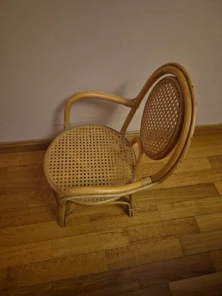 Silla infantil de mimbre