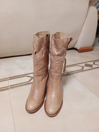 Botas de media caña beige