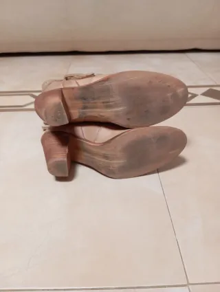 Botas de media caña beige