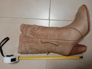 Botas de media caña beige