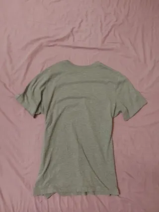 Camiseta Jordan Gris y Rojo Talla M/S