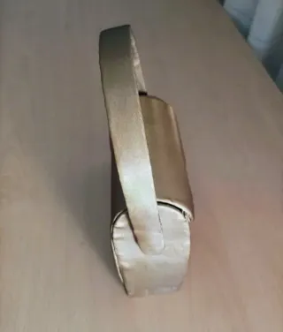 Conjunto Chal, Bolso y Zapatos Beige/Dorado