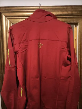 Sudadera Norrona con cremallera burdeos