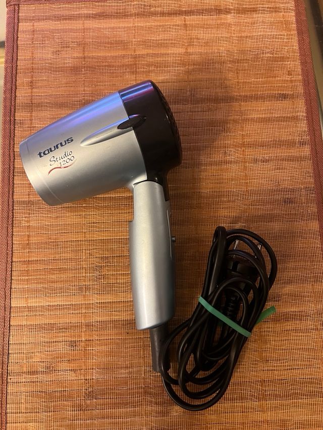 Secador de Pelo de Viaje Taurus plegable