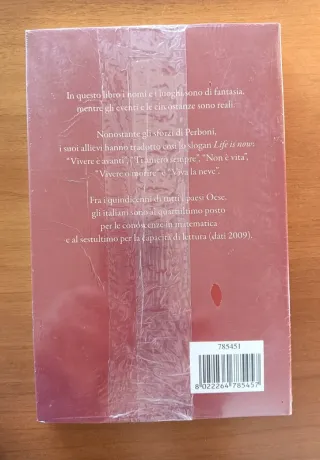 Libro Perle ai porci. Nuovo.