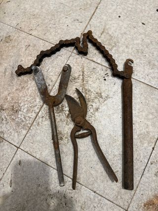 Lote herramientas antiguas oxidadas