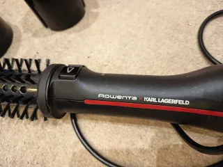 Cepillo Moldeador Rowenta x Karl Lagerfeld