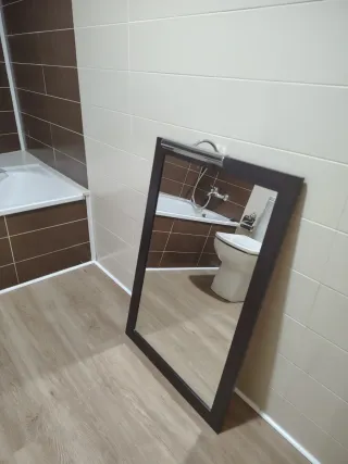 Espejo de baño madera con luz