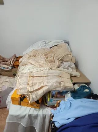 Ropa de segunda mano: Jeans y sudadera